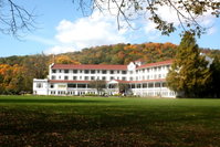 Booking East-stroudsburg Tourism House