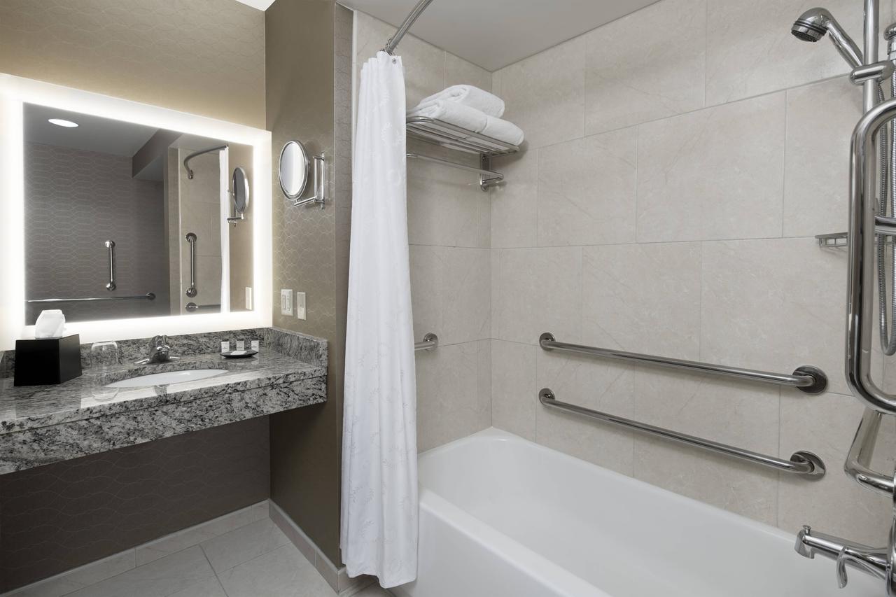 Sheraton Pittsburgh Airport Hotel - thumb 19