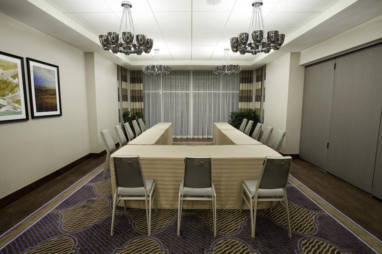 Sheraton Pittsburgh Airport Hotel - thumb 30