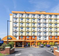 Days Inn by Wyndham Chester Philadelphia Airport - Tourism House
