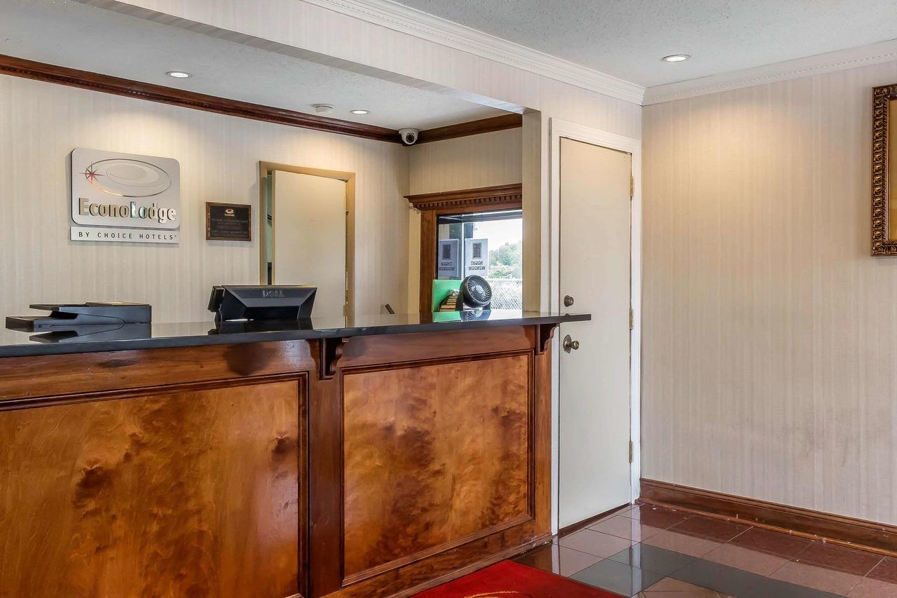 Econo Lodge Philadelphia Airport - thumb 4