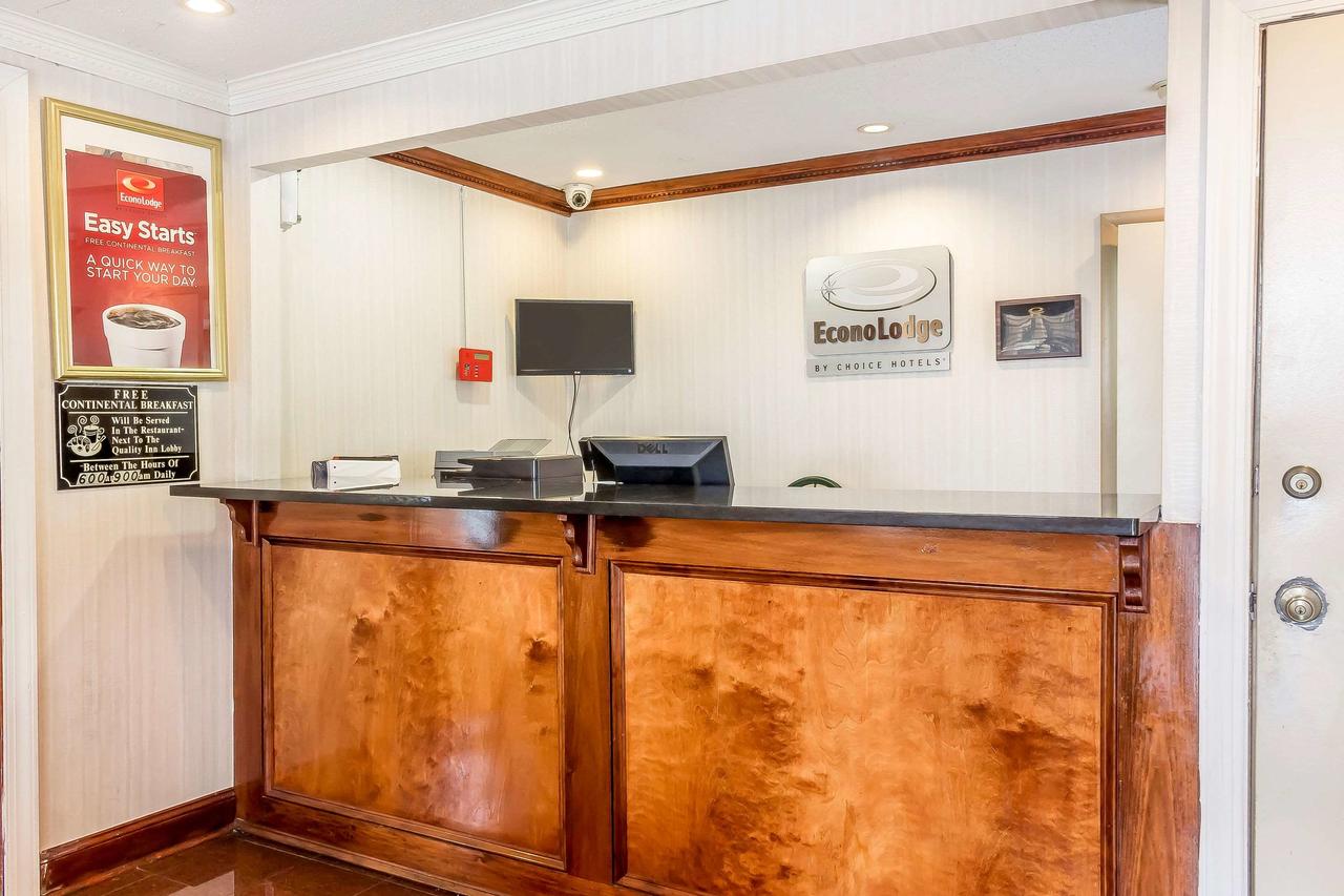 Econo Lodge Philadelphia Airport - thumb 1