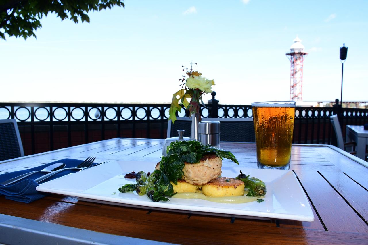 Sheraton Erie Bayfront Hotel - thumb 25