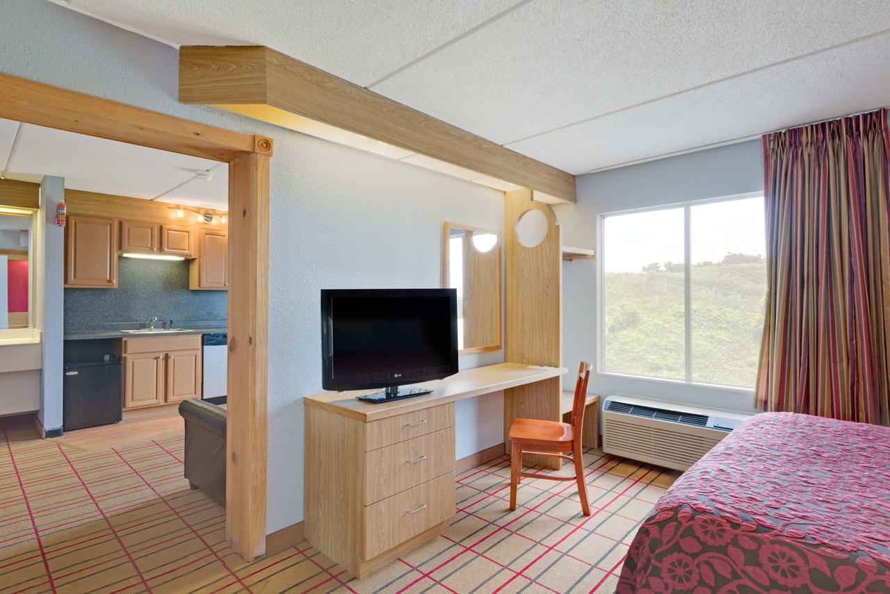 Days Inn By Wyndham Pittsburgh Airport - thumb 31