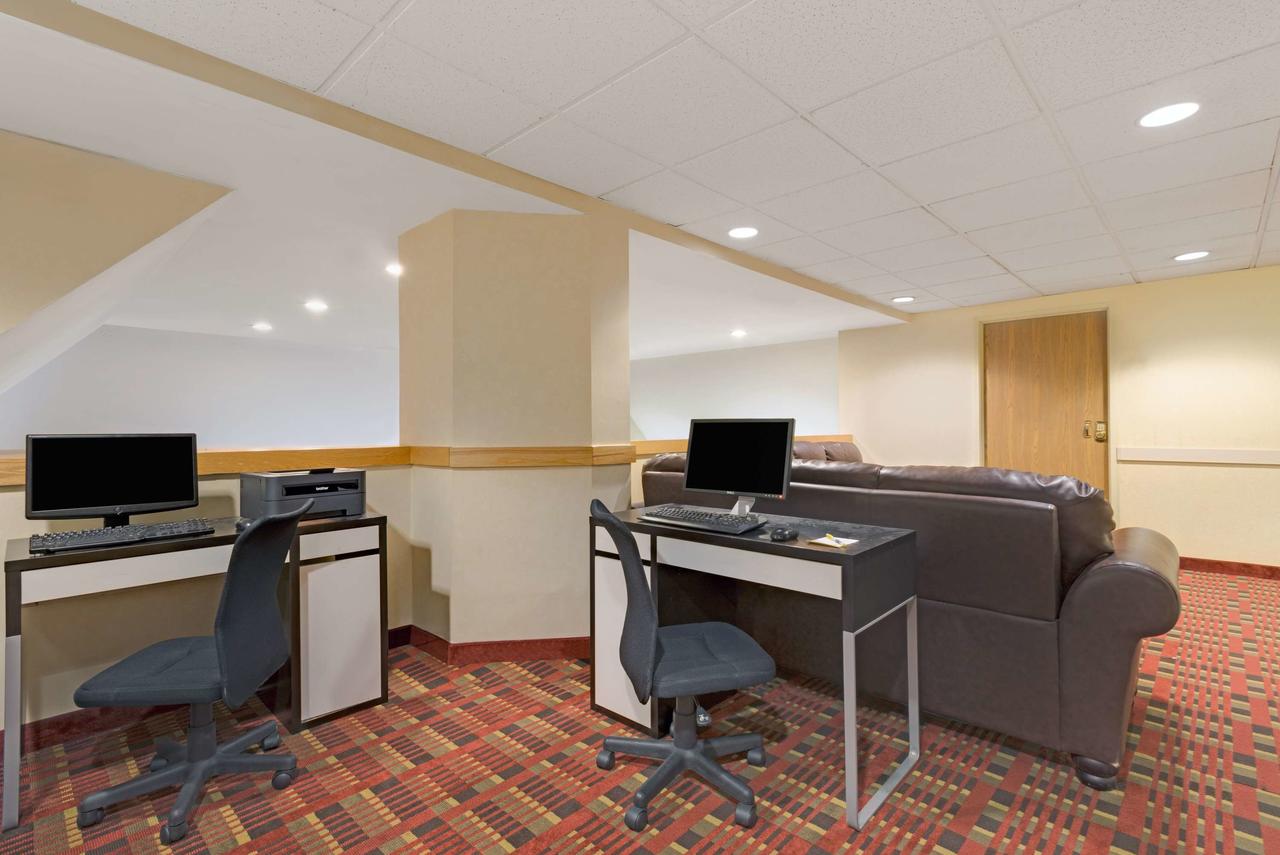 Days Inn By Wyndham Pittsburgh Airport - thumb 33