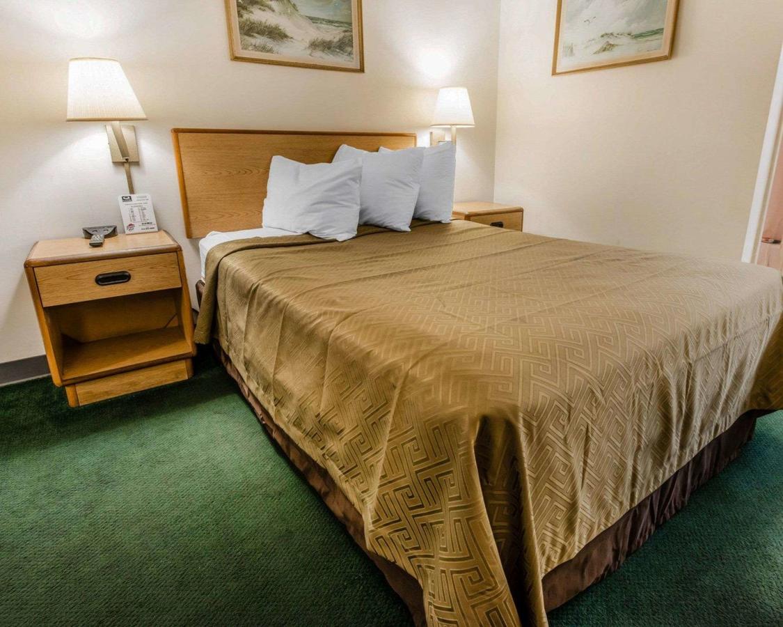 Econo Lodge Altoona I-99 - thumb 18