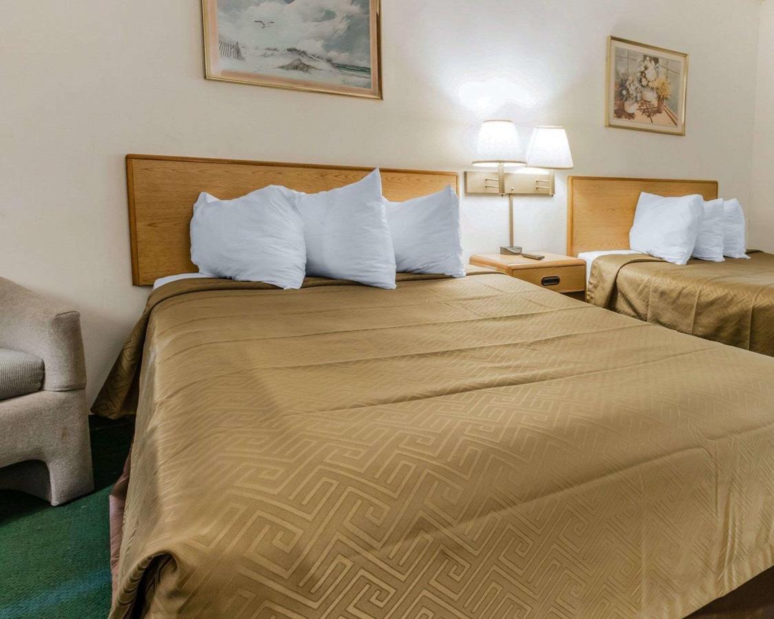 Econo Lodge Altoona I-99 - thumb 12