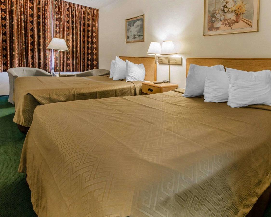 Econo Lodge Altoona I-99 - thumb 9