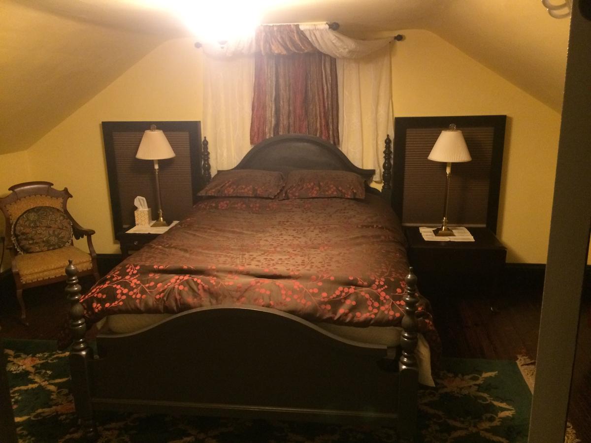 Hillcrest Bed And Breakfast - thumb 4
