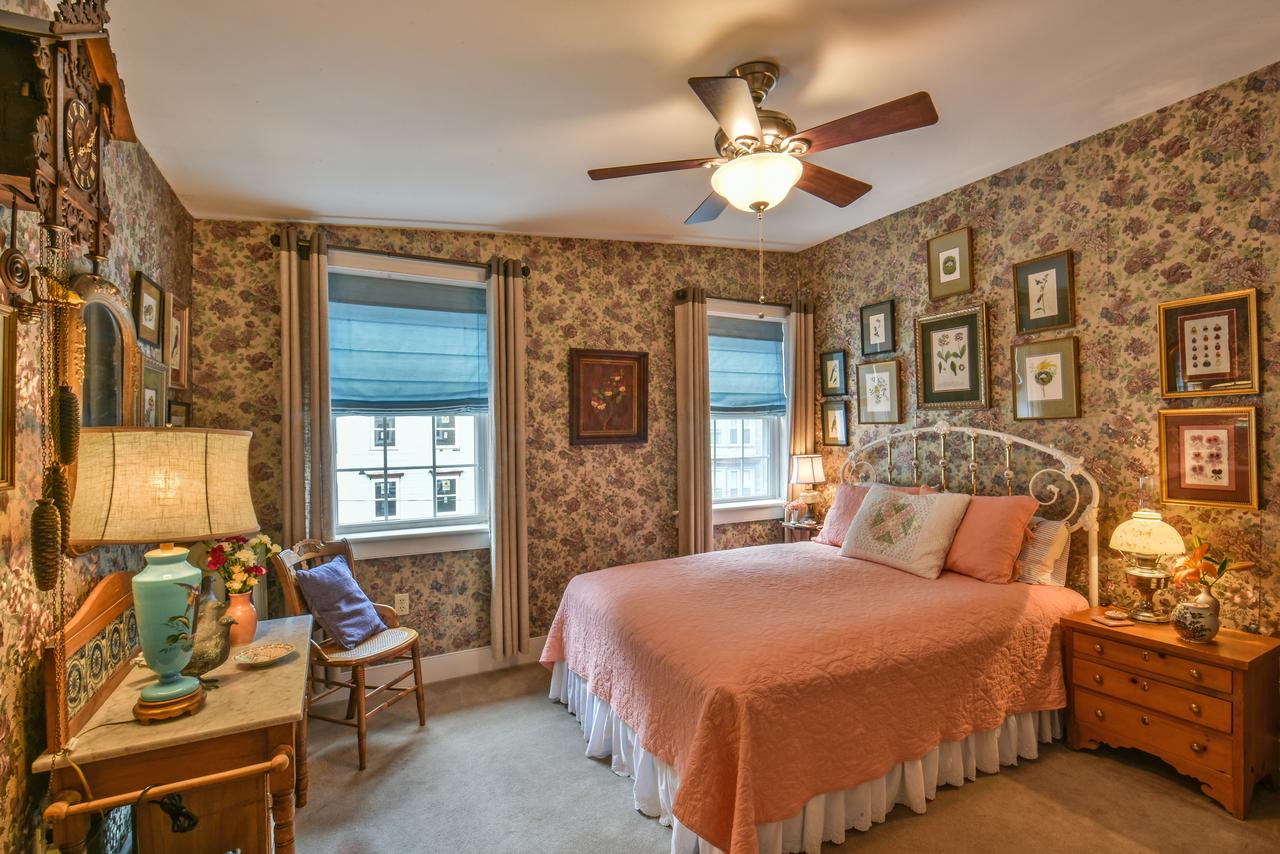 The Parsonage Bed & Breakfast - thumb 5