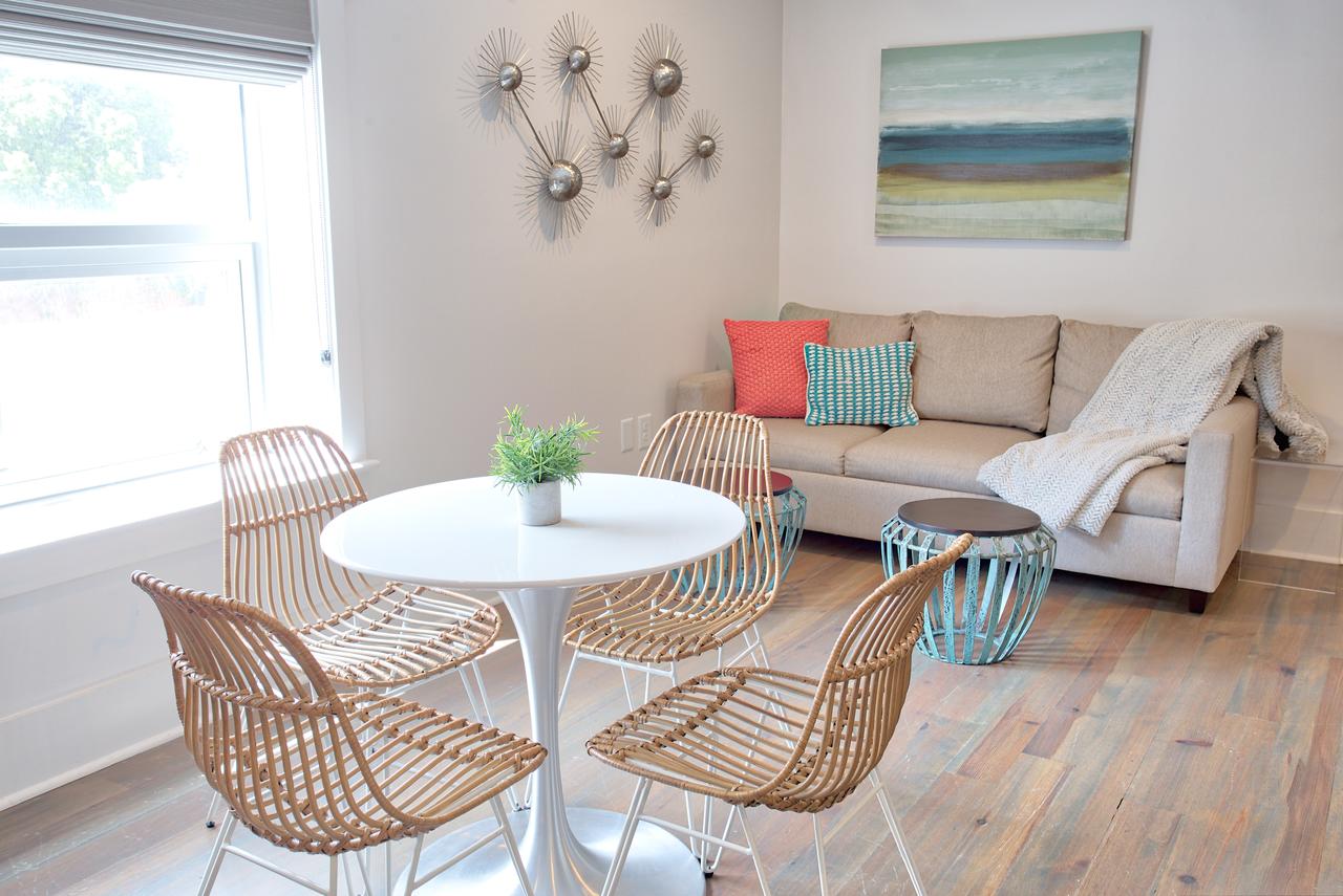 493 King Luxury Two Bedroom Suites - thumb 0