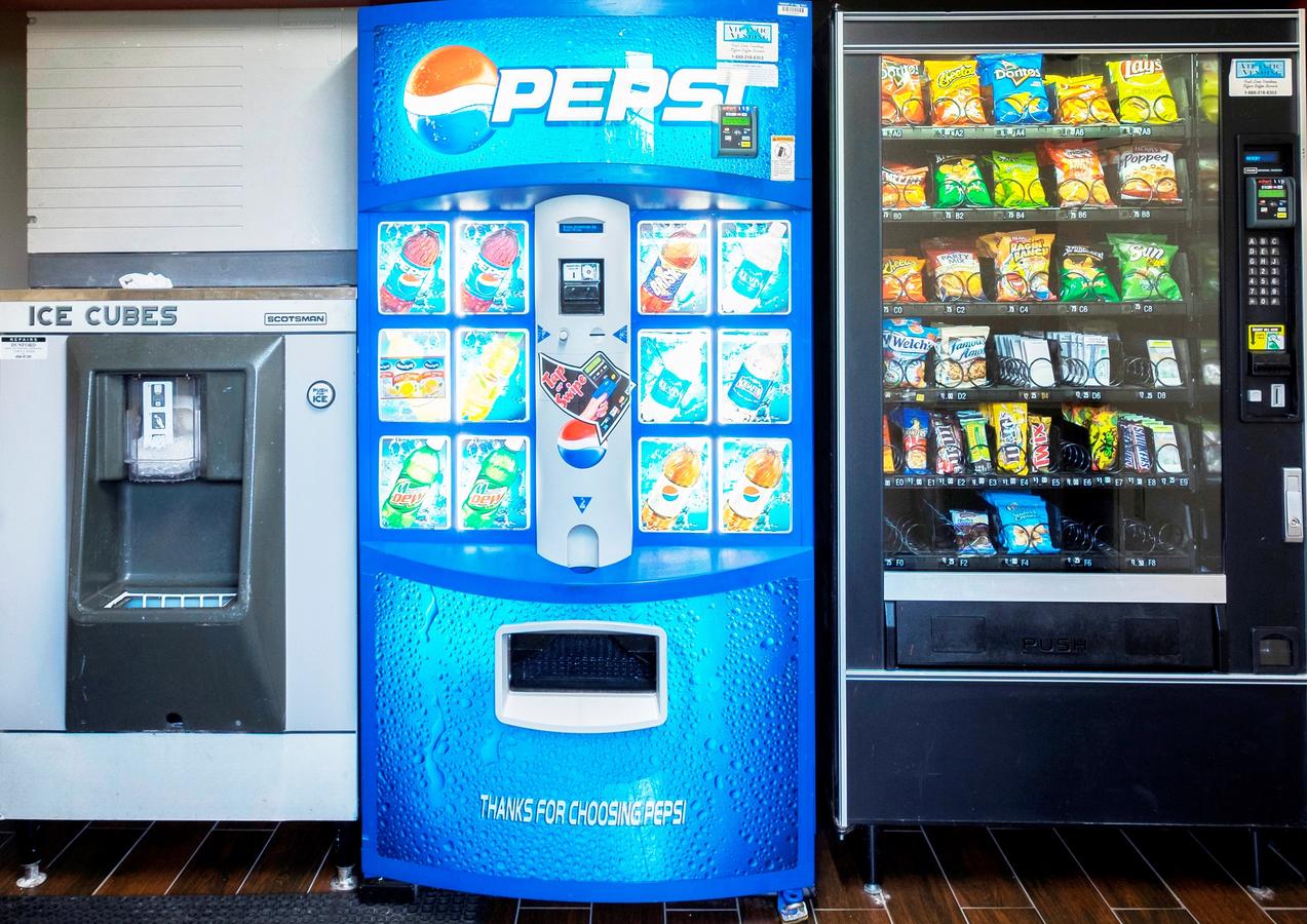 Red Roof Inn Santee - thumb 23