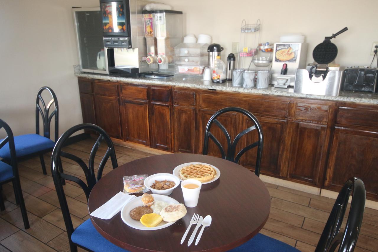 Red Roof Inn Santee - thumb 16