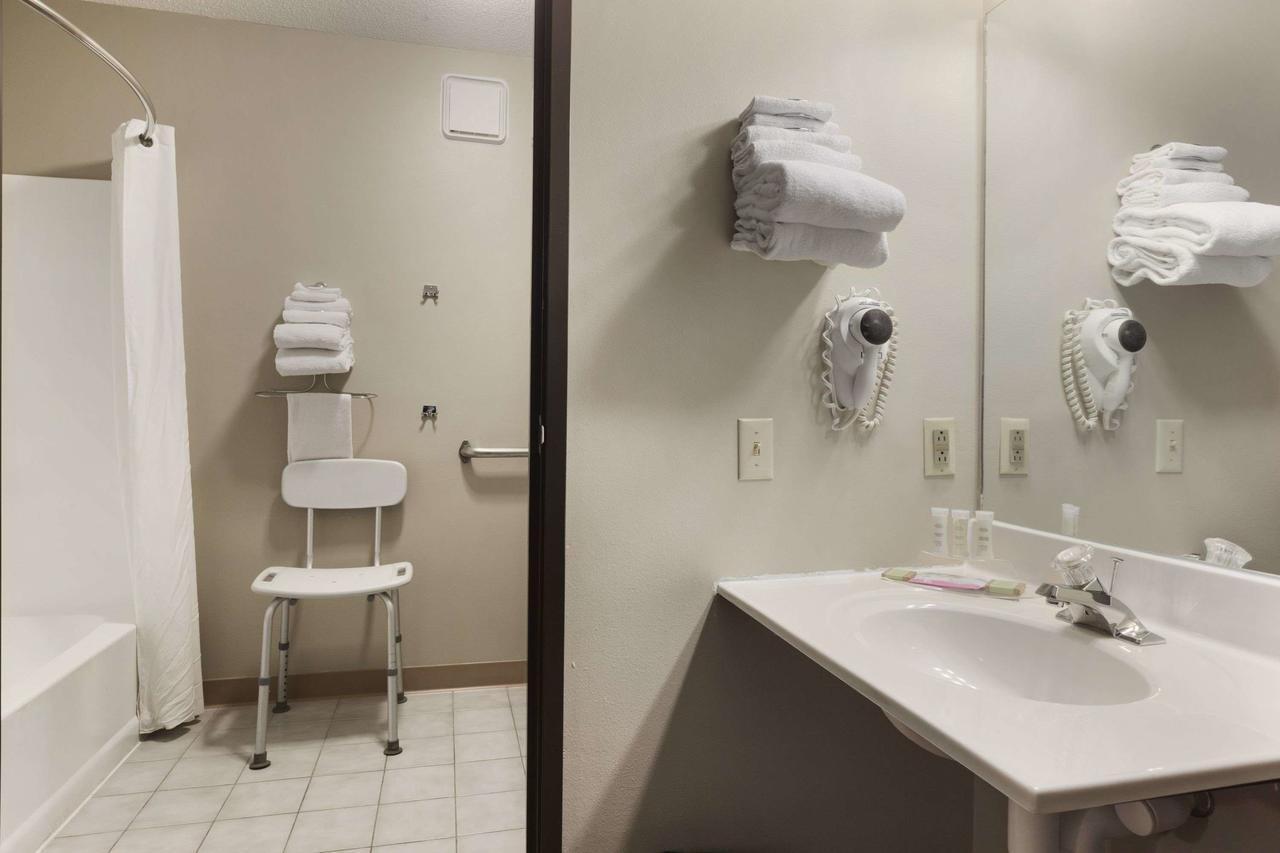 Super 8 By Wyndham Sioux Falls/41st Street - thumb 23