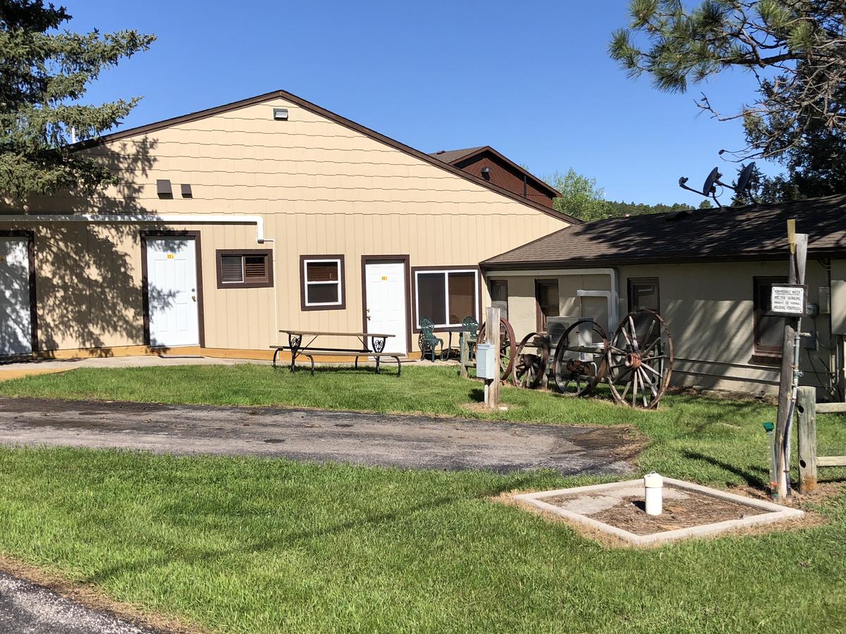 Rockerville Lodge & Cabins - thumb 29