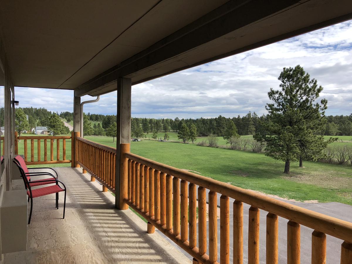 Rockerville Lodge & Cabins - thumb 25