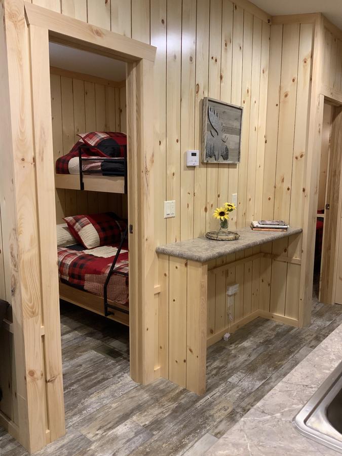 Rockerville Lodge & Cabins - thumb 6