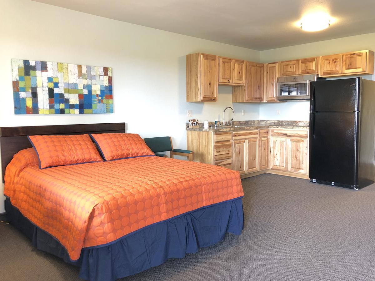 Rockerville Lodge & Cabins - thumb 37