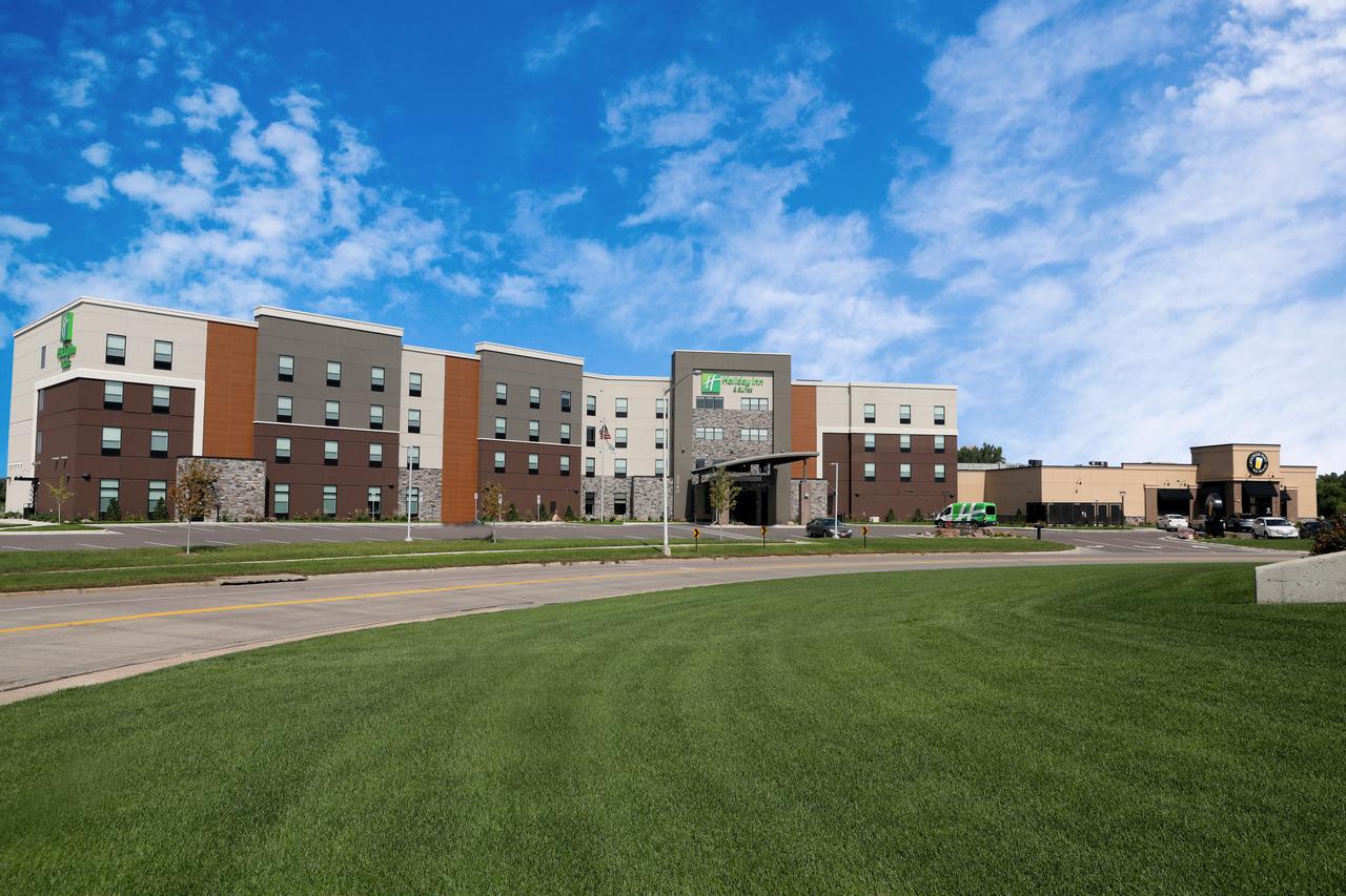 Holiday Inn Hotel & Suites Sioux Falls - Airport - thumb 0