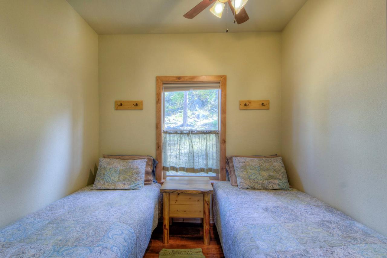 Yak Ridge Cabins And Farmstead By Mount Rushmore - thumb 23