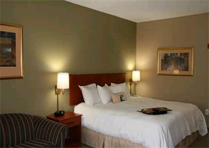 Hampton Inn Mitchell - thumb 15