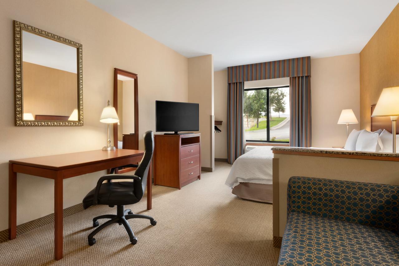 Hampton Inn Spearfish - thumb 24