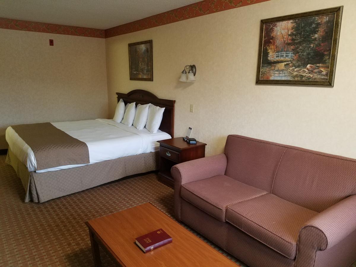 Park Tower Inn - thumb 8