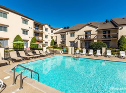 Club Hotel Nashville Inn & Suites