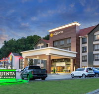 La Quinta Inn by Wyndham Pigeon Forge-Dollywood - Tourism House