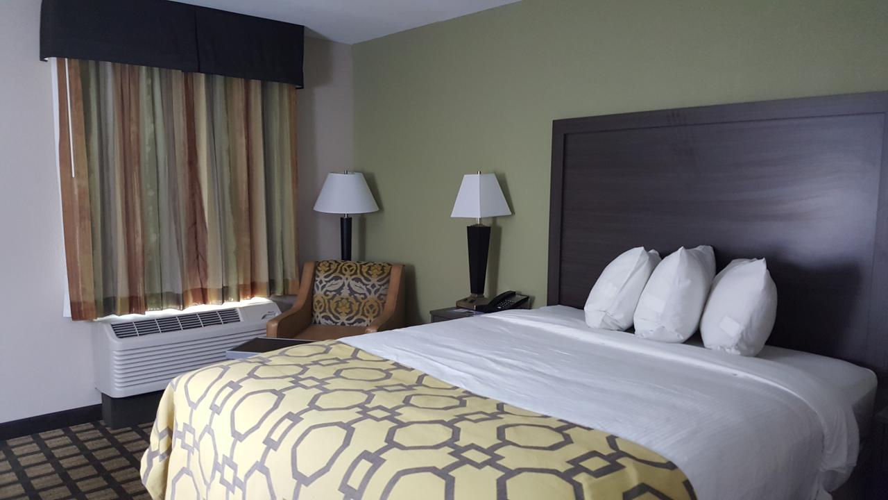 Baymont By Wyndham Clarksville - thumb 26