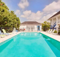 Baymont by Wyndham Cleveland - Tourism House