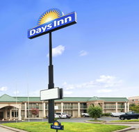 Days Inn by Wyndham Clarksville North - Tourism House