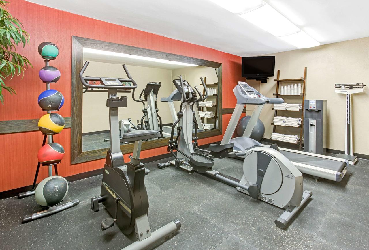 Baymont By Wyndham Murfreesboro - thumb 28