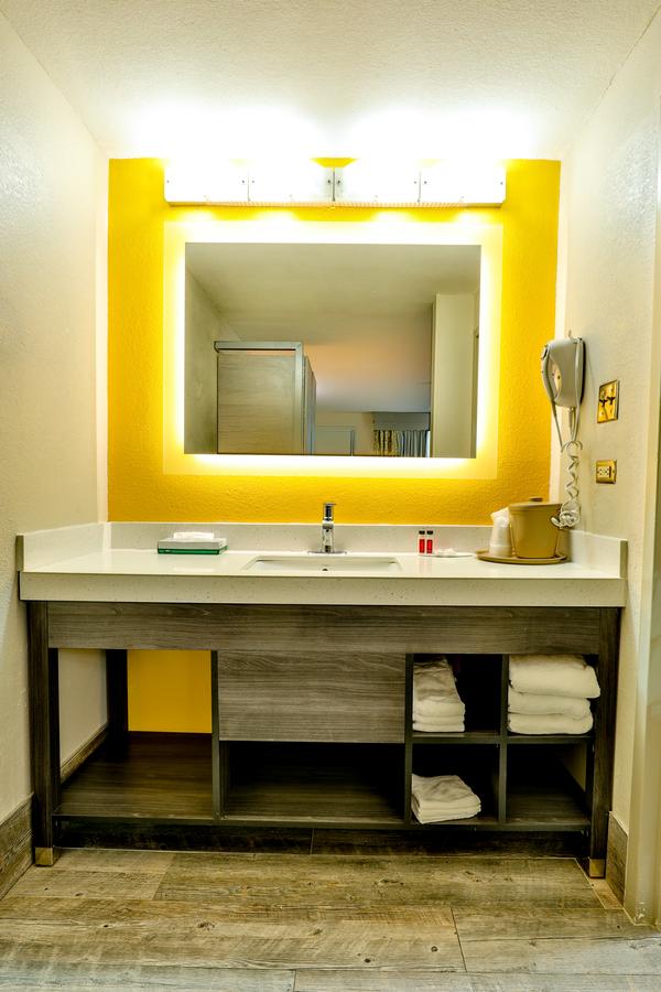 Baymont By Wyndham Murfreesboro - thumb 1