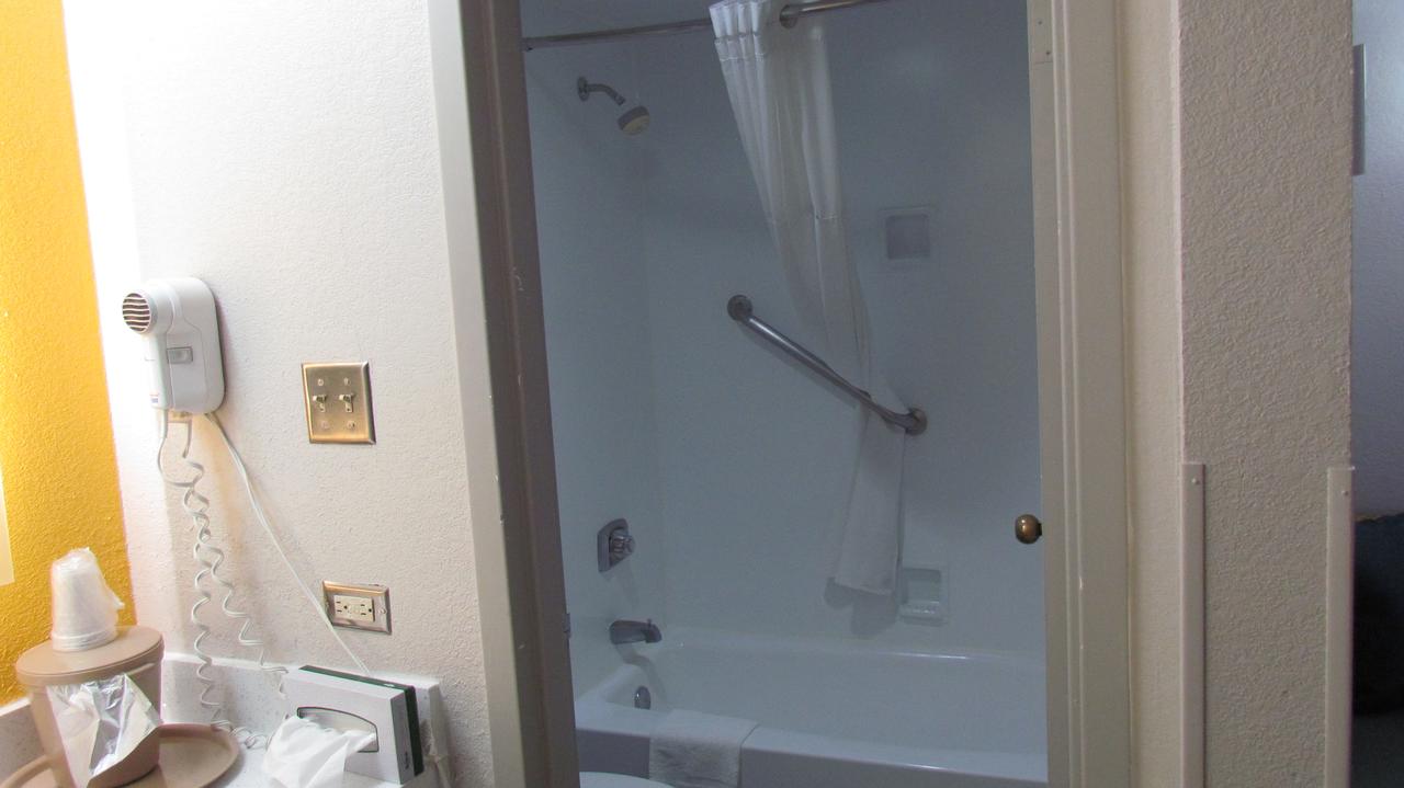 Baymont By Wyndham Murfreesboro - thumb 20