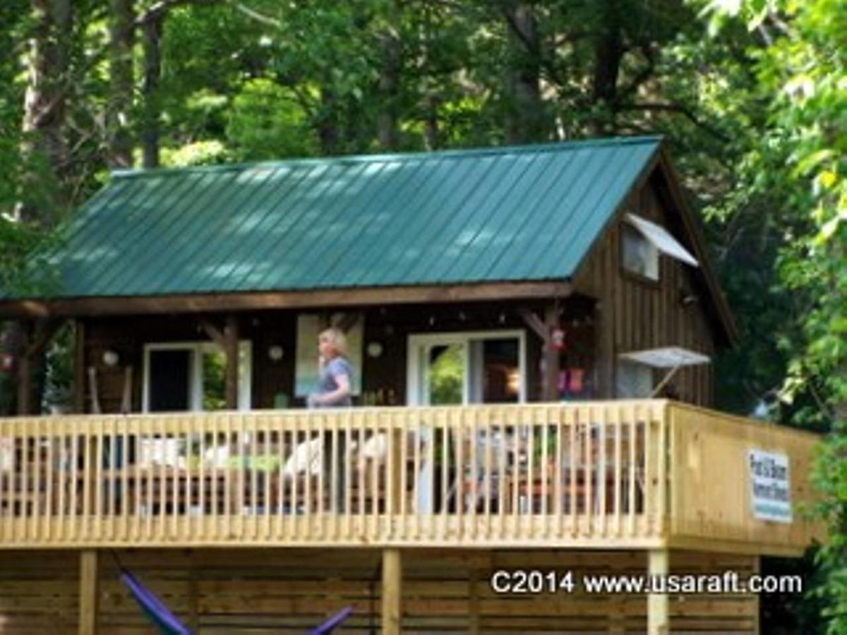 Tiny House By The River Built By Tiny House Nation Show - thumb 1