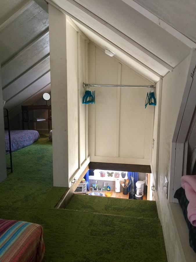 Tiny House By The River Built By Tiny House Nation Show - thumb 10