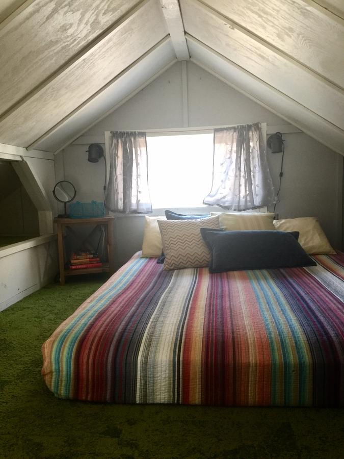 Tiny House By The River Built By Tiny House Nation Show - thumb 11