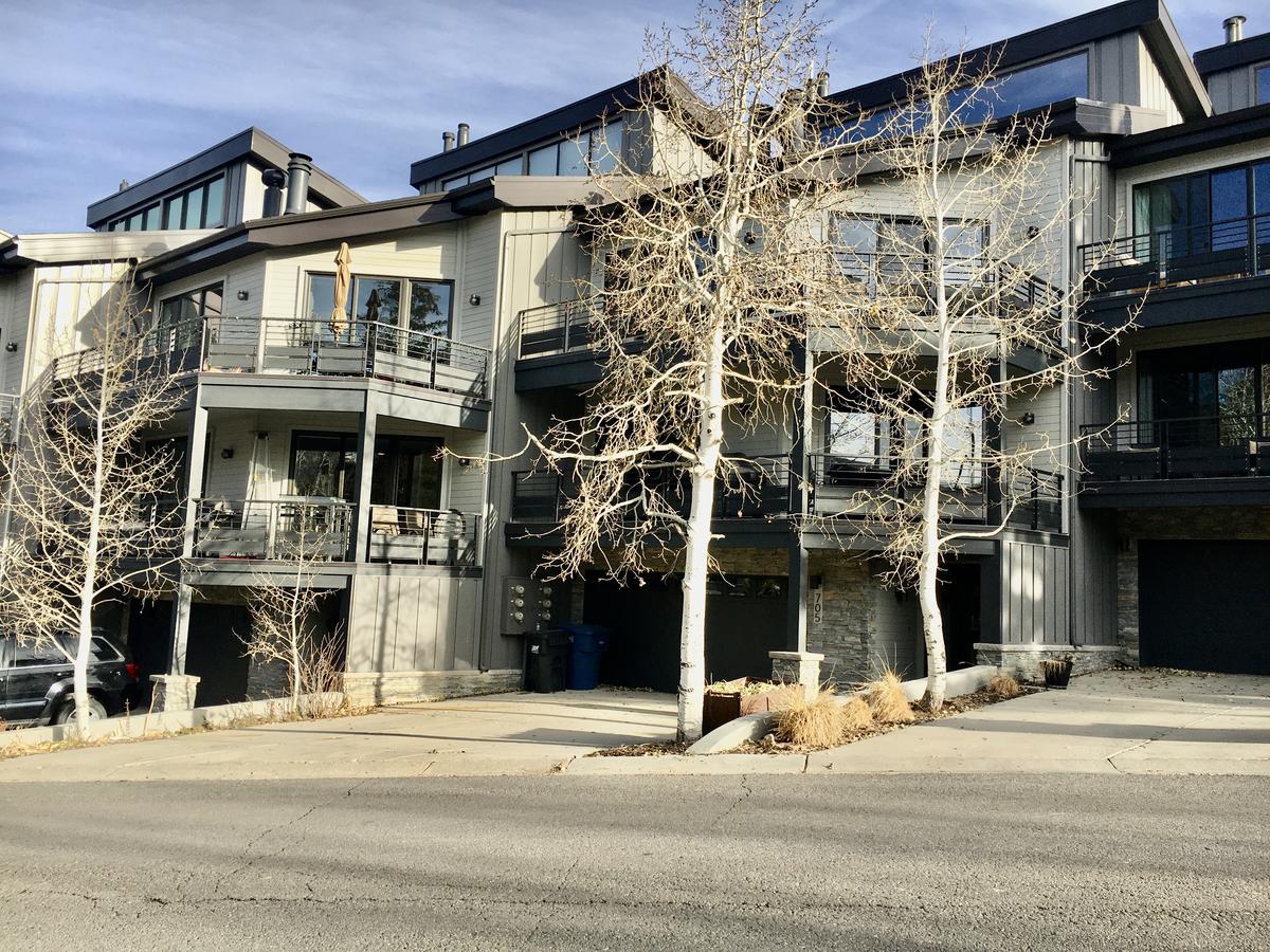 Ski Slope View Townhome - thumb 42