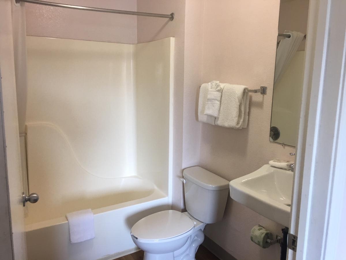 InTown Suites Extended Stay Salt Lake City UT - Woods Cross - thumb 11