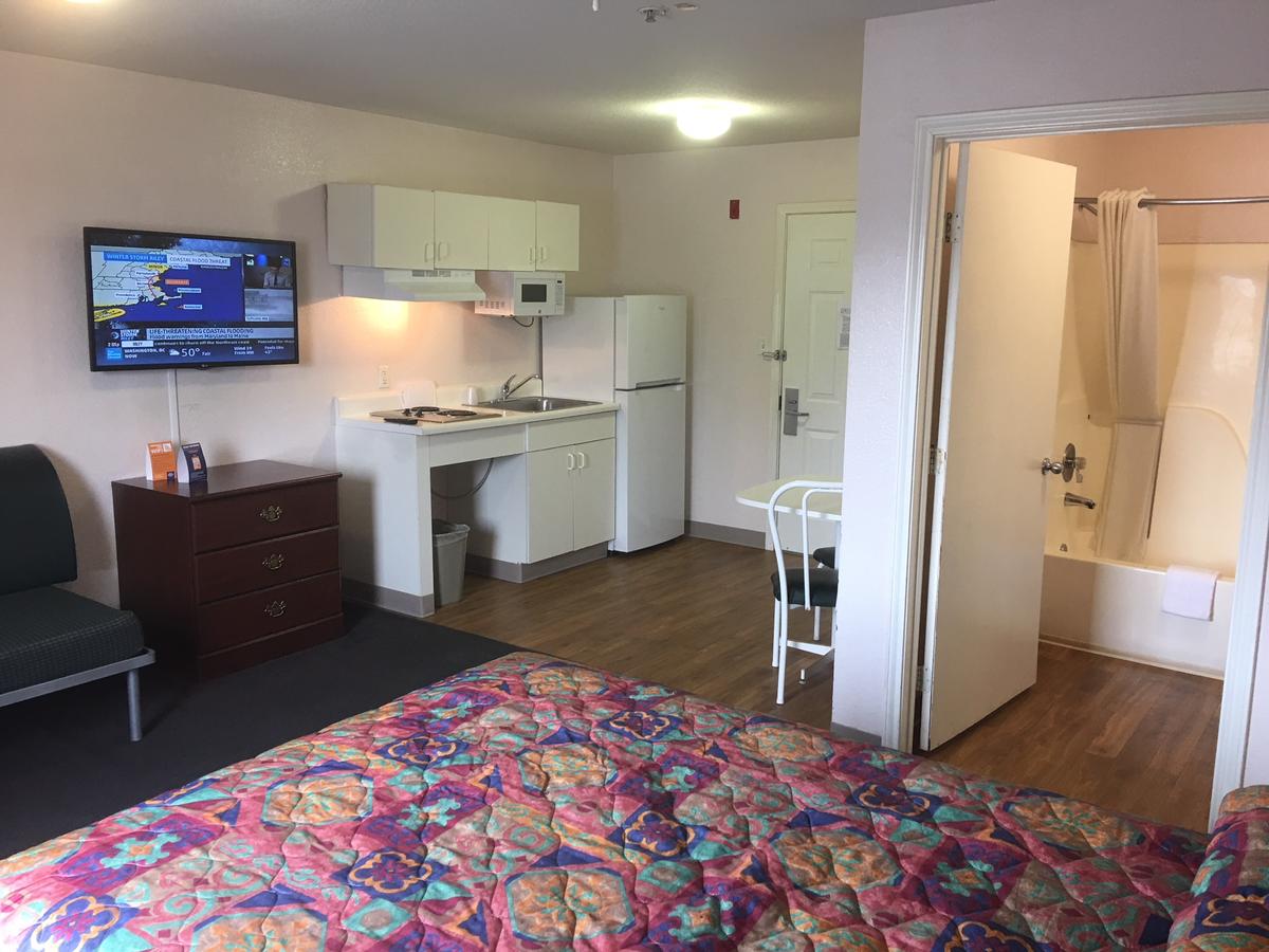 InTown Suites Extended Stay Salt Lake City UT - Woods Cross - thumb 5
