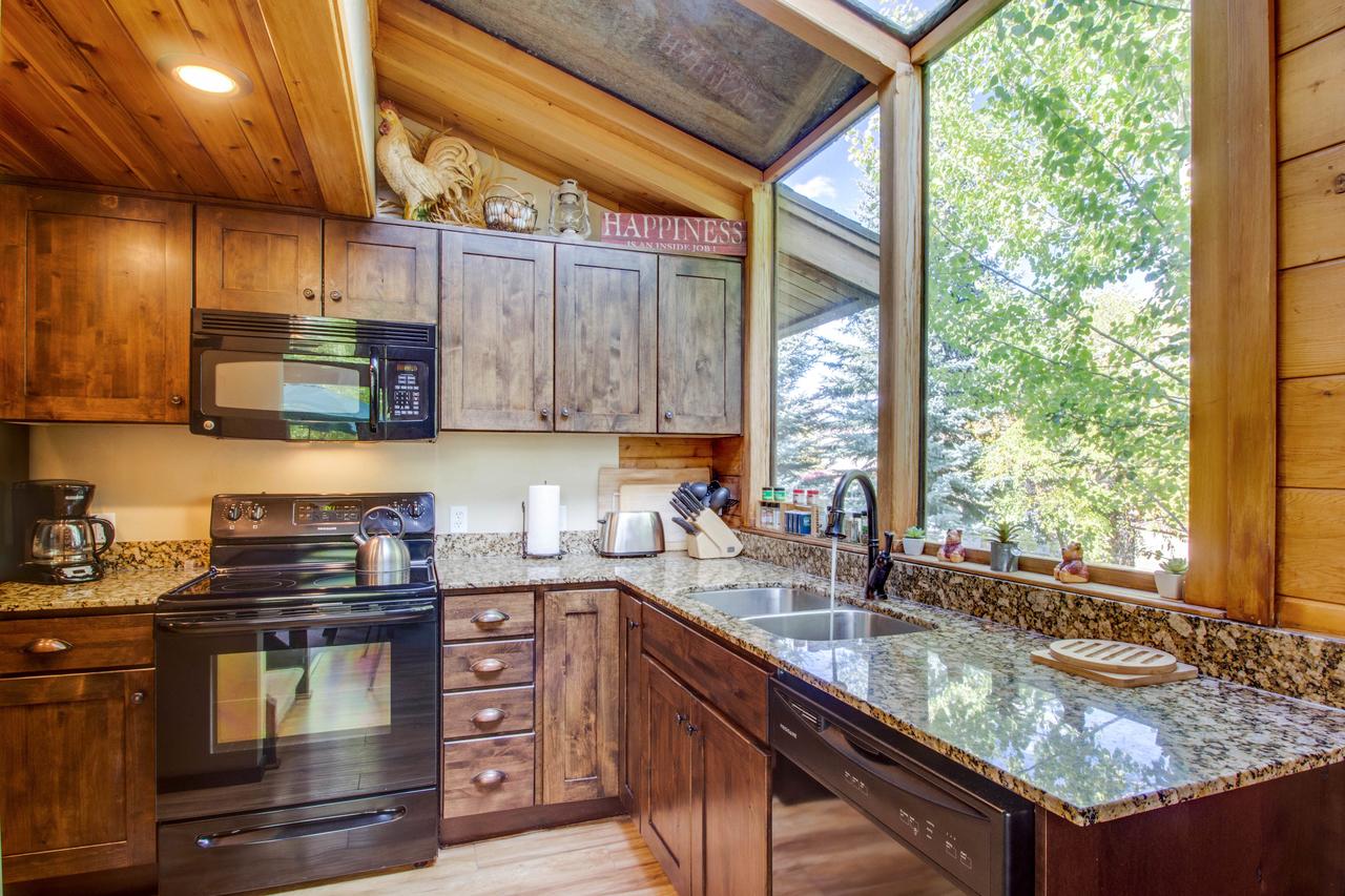 Aspen Hideaway Cabin - thumb 2