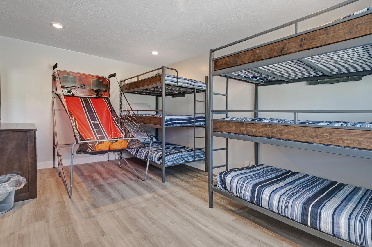 Shore Fun Cottage - thumb 37