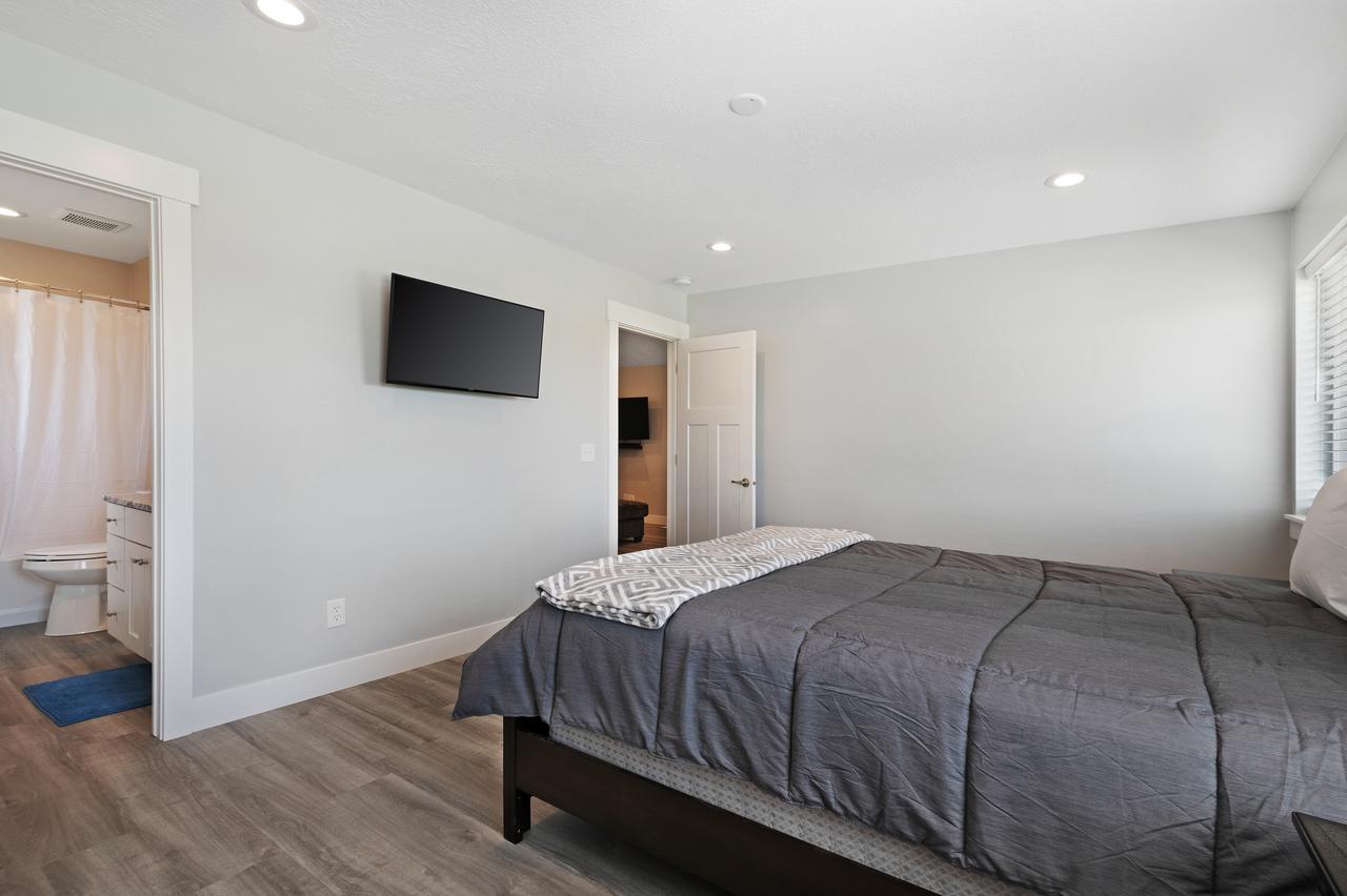 Shore Fun Cottage - thumb 24