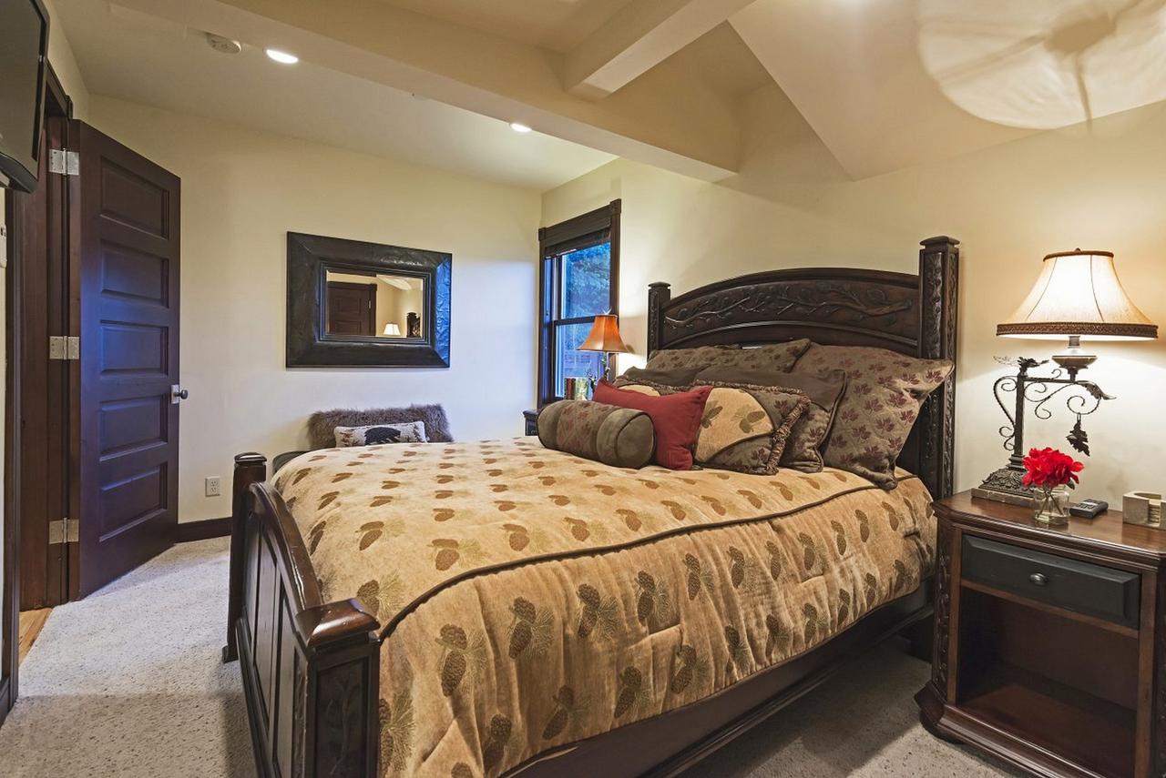 Abode At Big Game Lodge - thumb 11