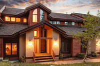 Abode on Ridgepoint Tourism House