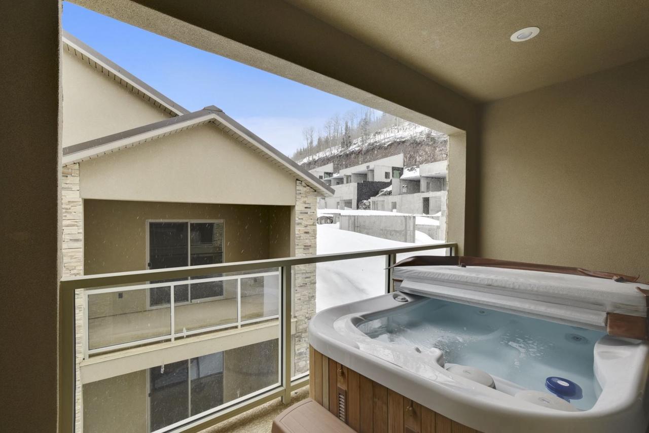 Powder Skiing Loft - thumb 16