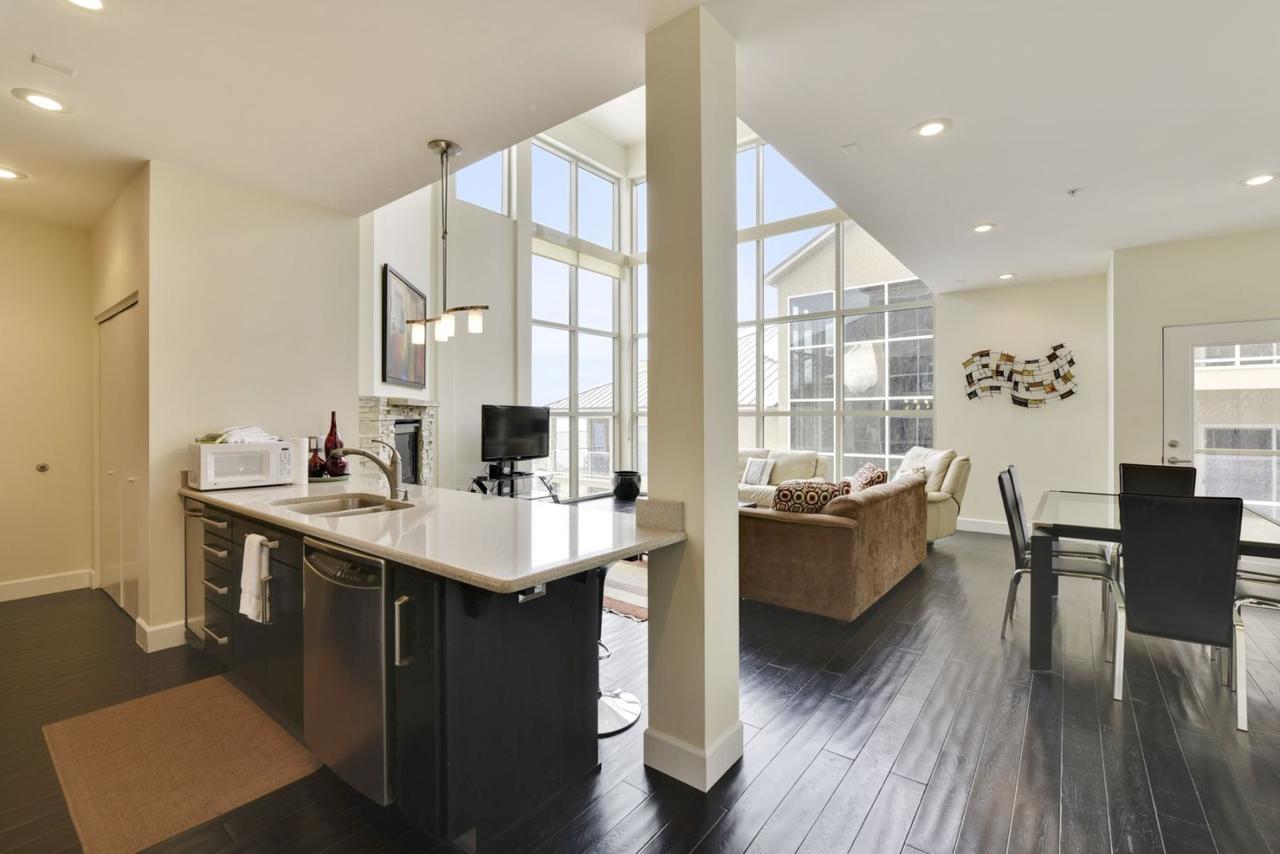 Powder Skiing Loft - thumb 0