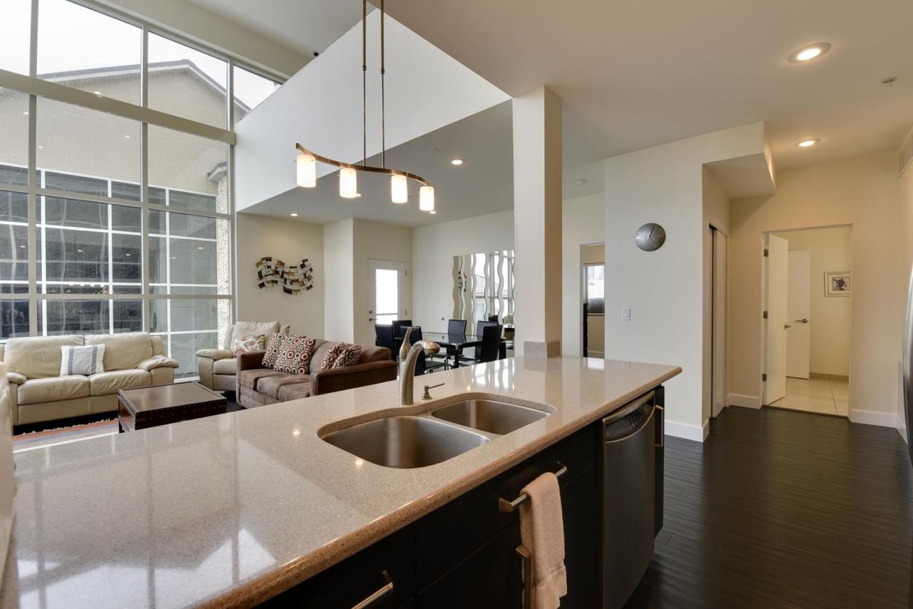 Powder Skiing Loft - thumb 2