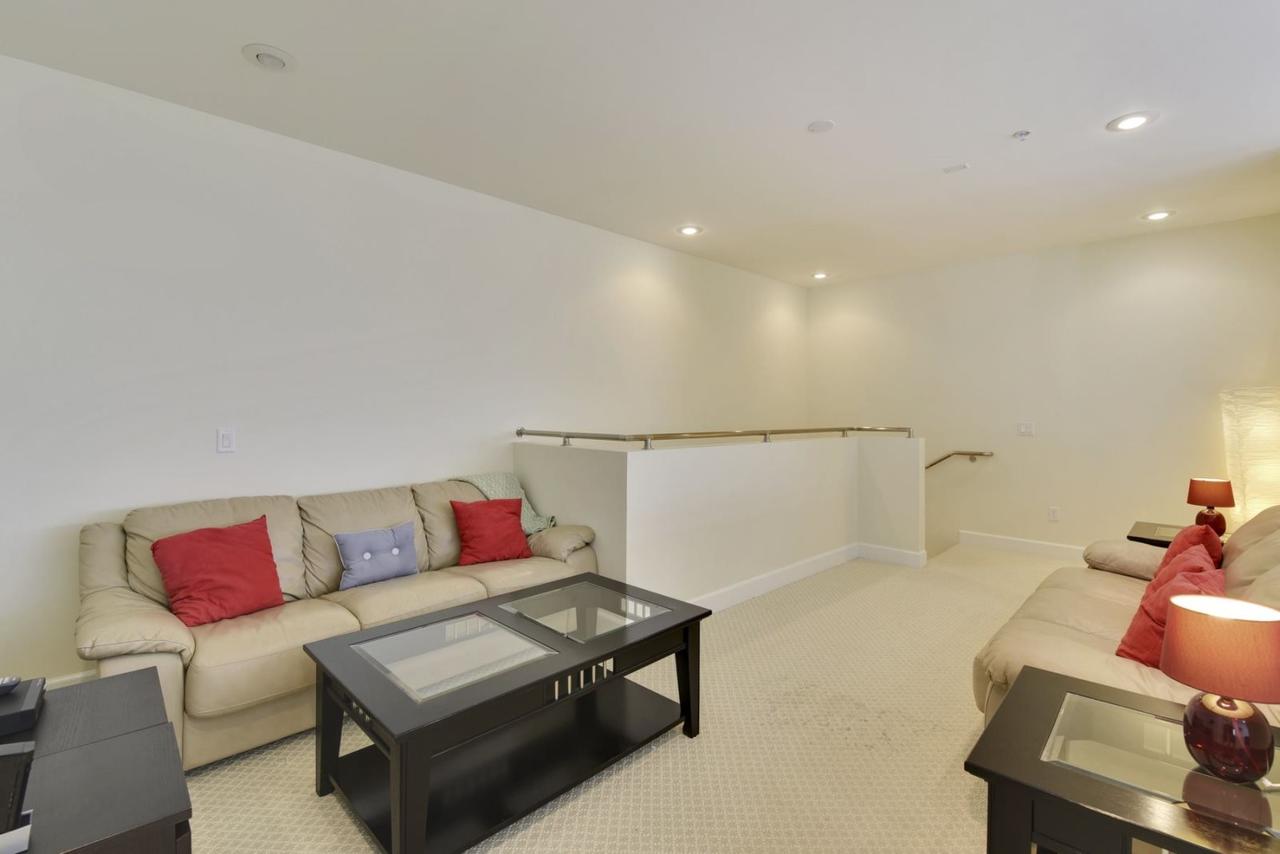 Powder Skiing Loft - thumb 18